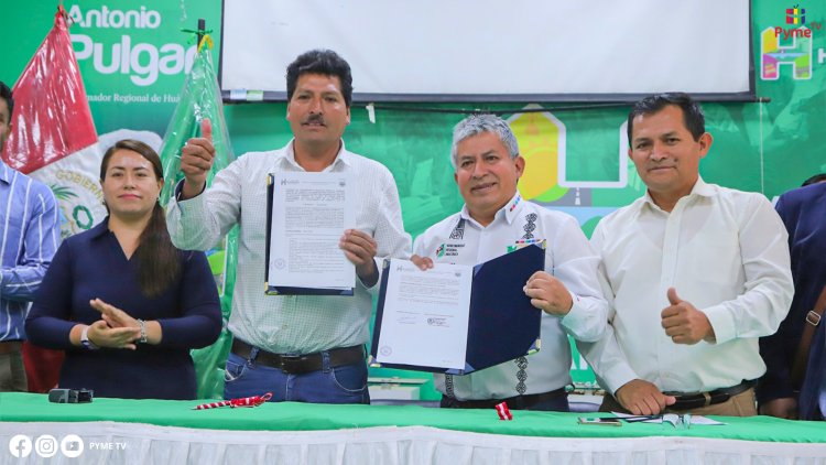 GORE FIRMA CONVENIOS CON ALCALDES PARA PROYECTOS DE INVERSIÓN